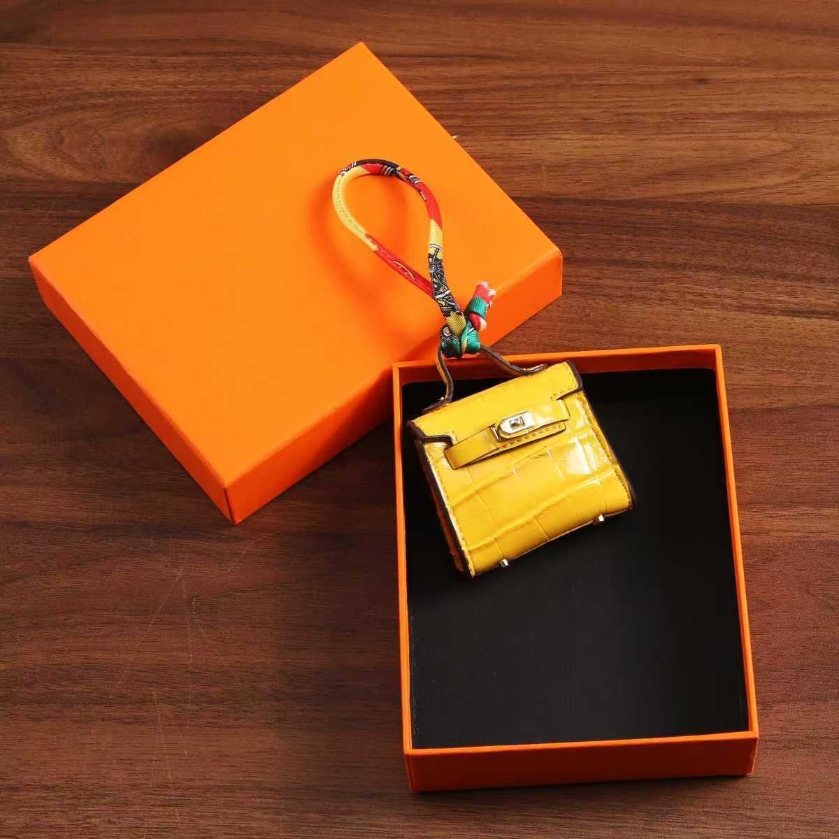 2bb96d5b-abe0-421c-a177-9511f5e275d6