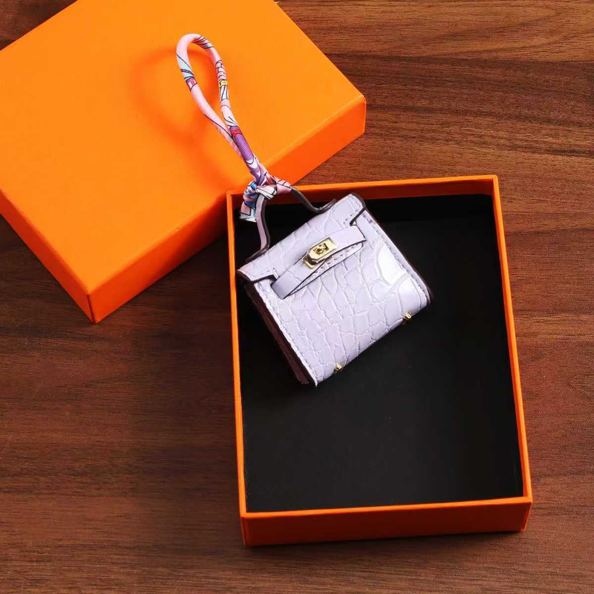 313f7b1c-ec93-4d3e-b2e3-475abc3bc0fd