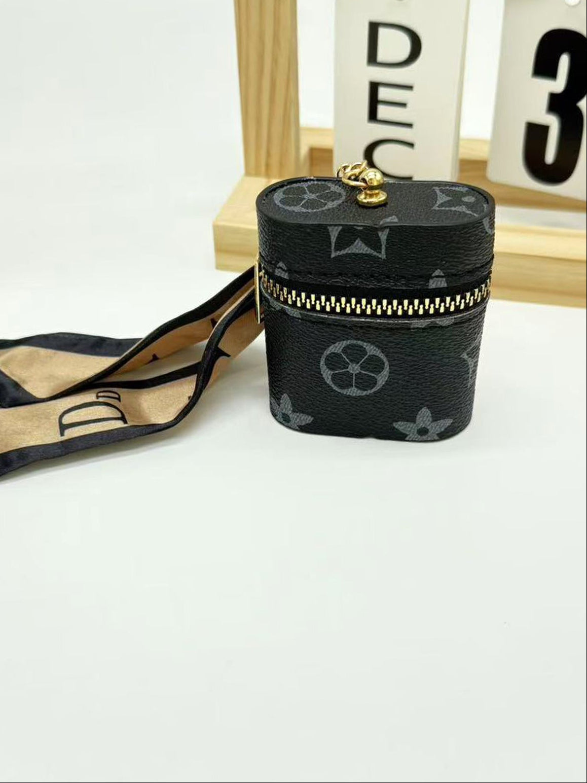 2b57647b-e930-4bca-8a48-86b654ced2d4