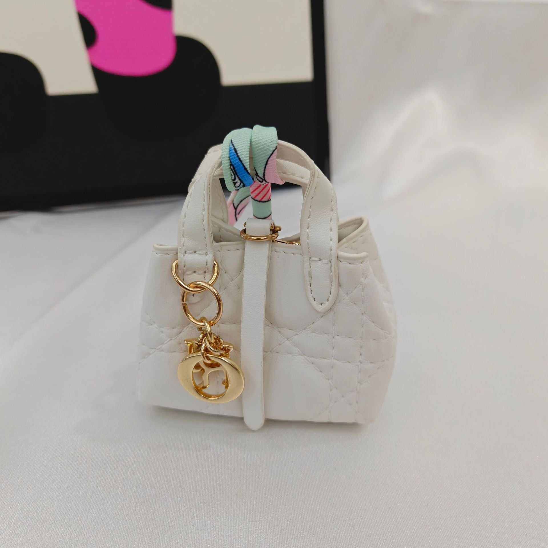 bdfe484a-2cbf-4367-82ae-631556e013a2