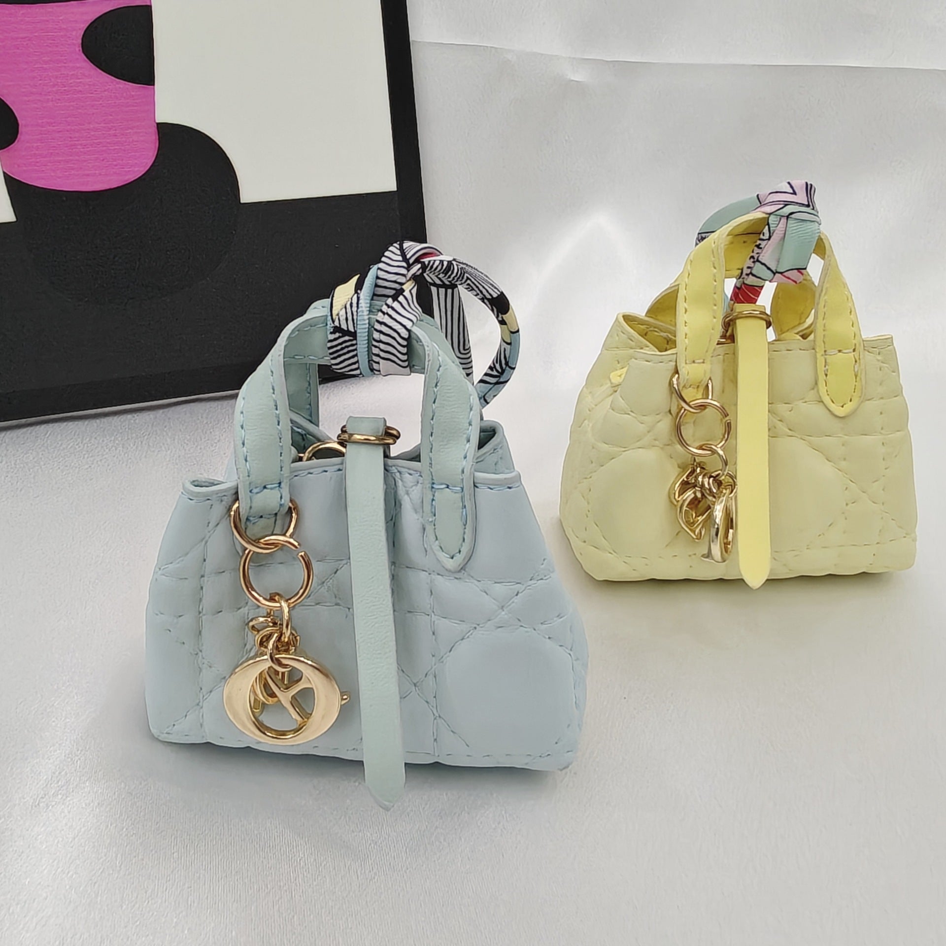 08c5619f-8146-42e1-9a95-d07d13aa53ed