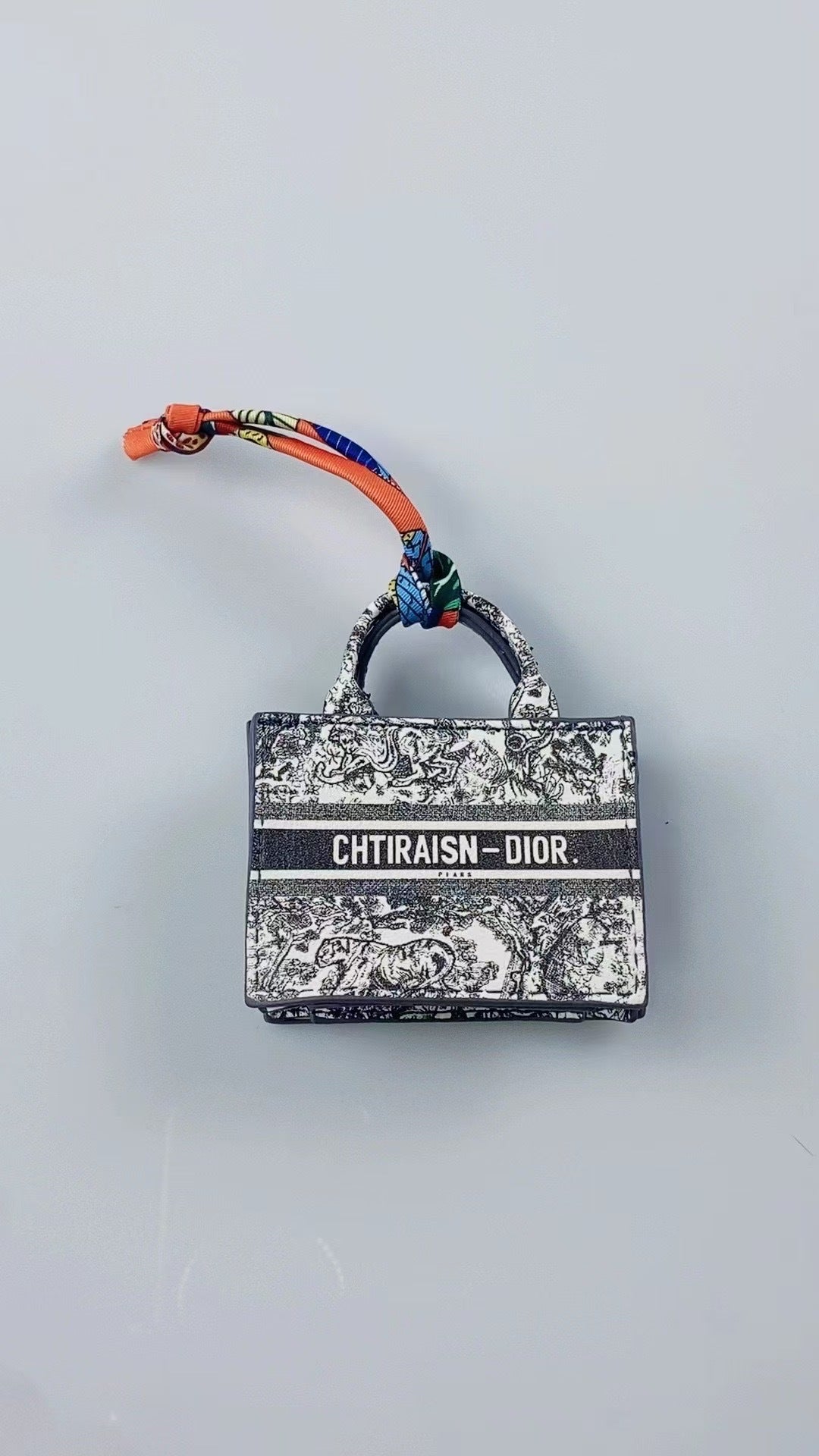 5a85a789-3c3a-4a3e-aafe-a83c58a62d0c