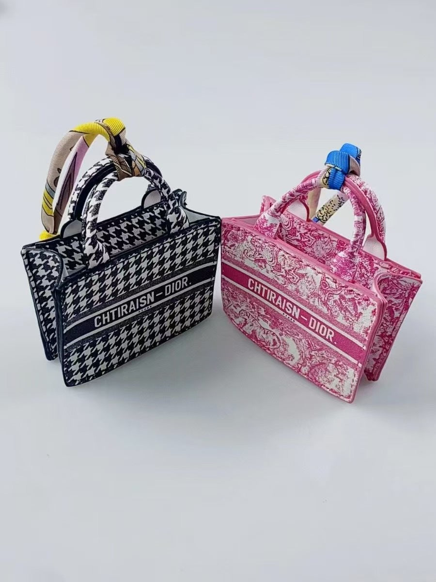 684d3215-f670-4638-ab7e-2dc09e3781c6